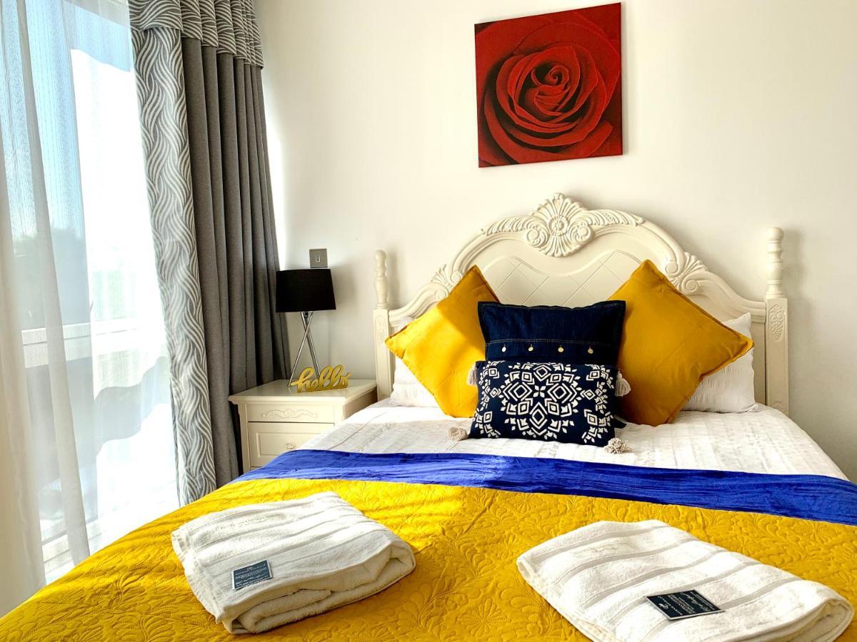 2-Bedrooms Modern Apartment Next To Velodrome, Lounge, Balcony, Parking, Abba Londra Dış mekan fotoğraf