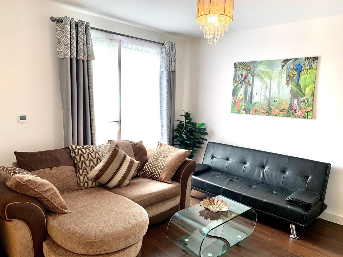 2-Bedrooms Modern Apartment Next To Velodrome, Lounge, Balcony, Parking, Abba Londra Dış mekan fotoğraf