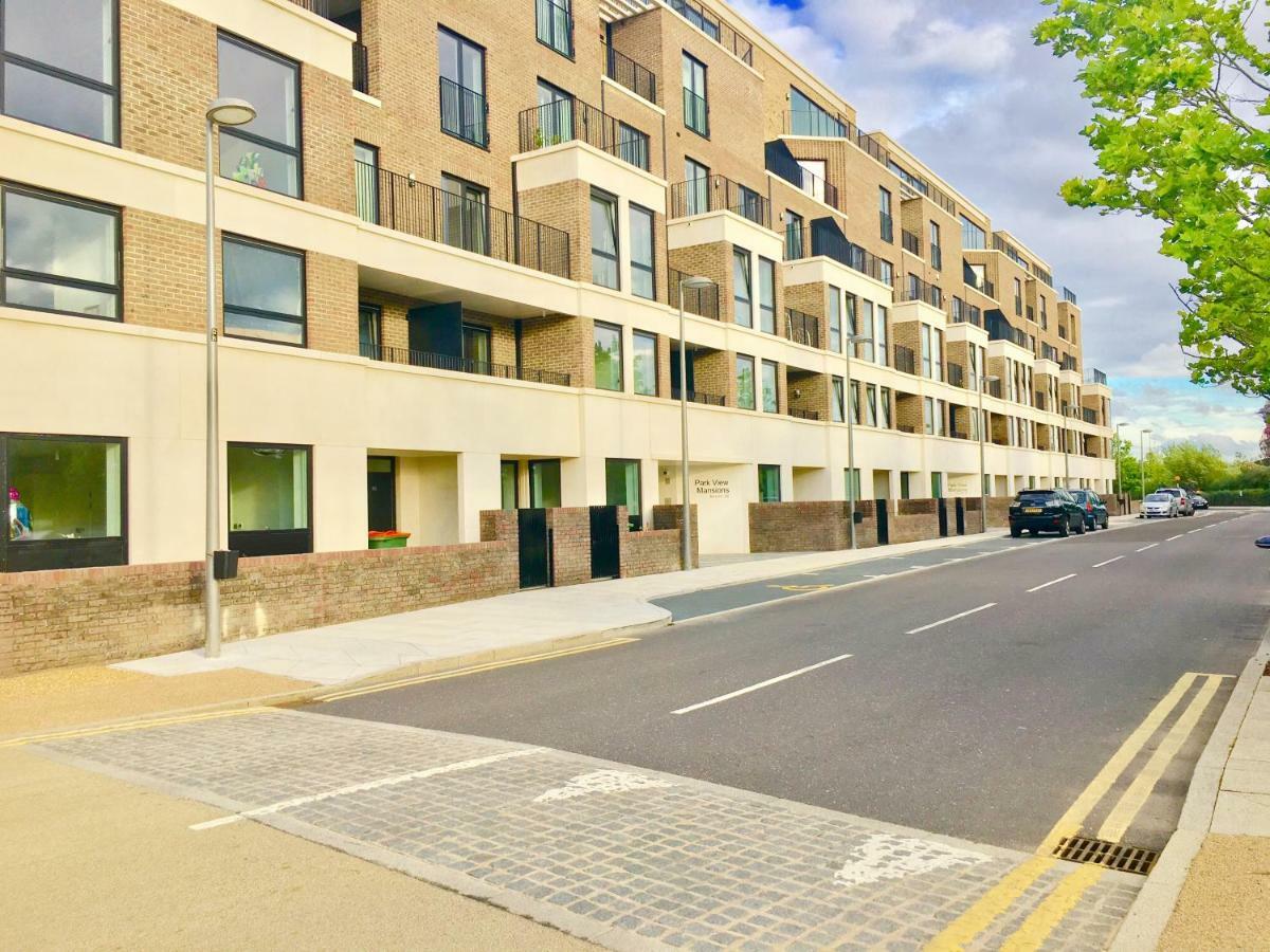 2-Bedrooms Modern Apartment Next To Velodrome, Lounge, Balcony, Parking, Abba Londra Dış mekan fotoğraf