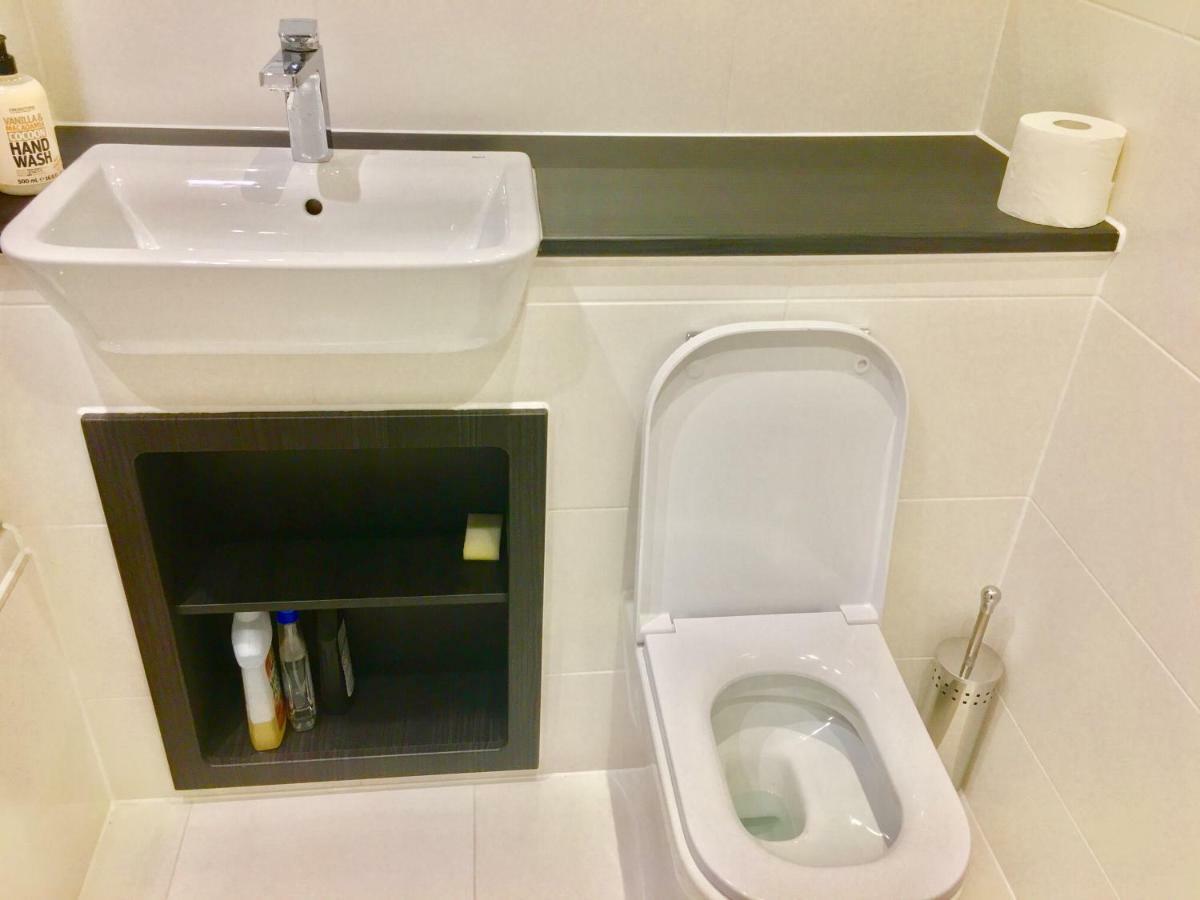 2-Bedrooms Modern Apartment Next To Velodrome, Lounge, Balcony, Parking, Abba Londra Dış mekan fotoğraf