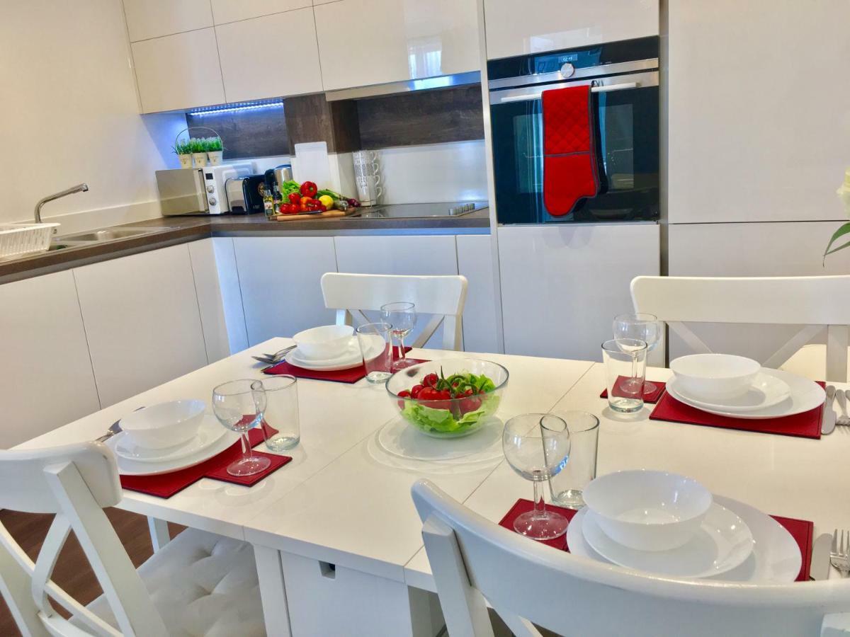 2-Bedrooms Modern Apartment Next To Velodrome, Lounge, Balcony, Parking, Abba Londra Dış mekan fotoğraf